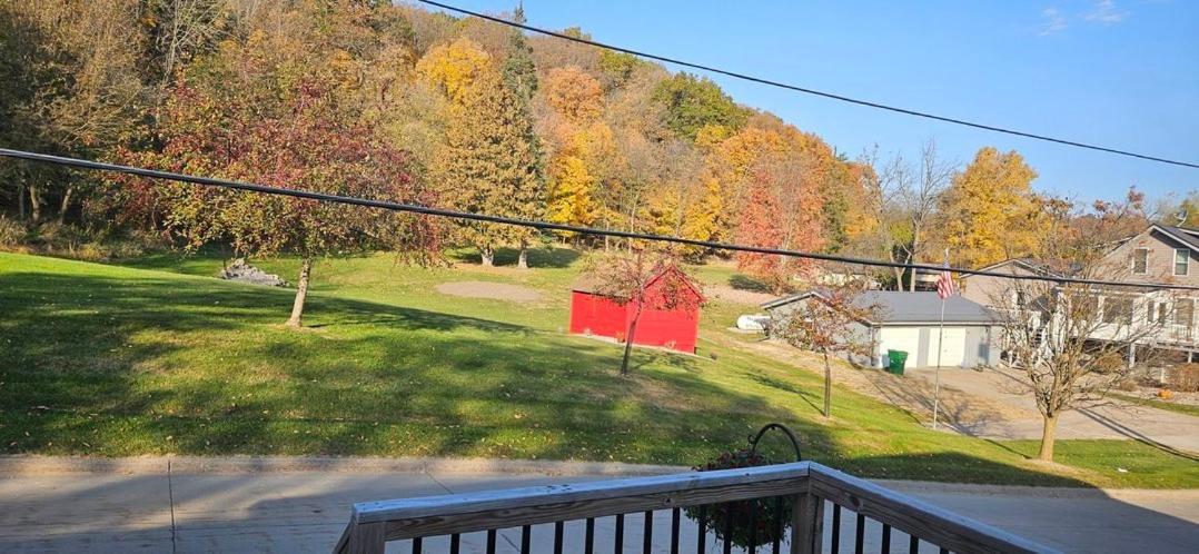 Trickling Waters Retreat Villa Marquette Luaran gambar